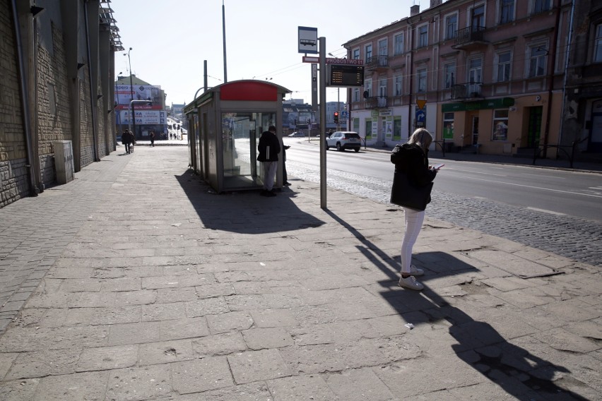 Chodniki do poprawy. Jeszcze w marcu prace na trotuarach przy Lubartowskiej oraz Głębokiej