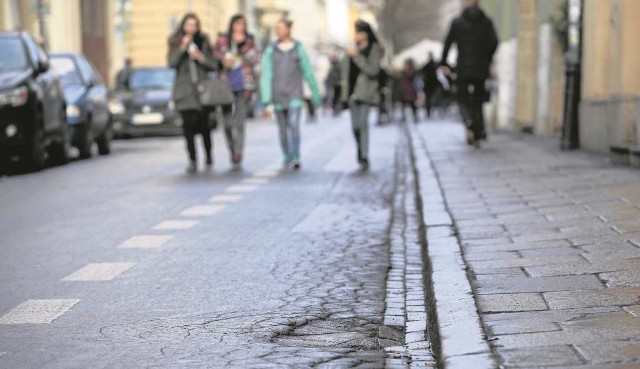 Ulica Wiślna to jedna z ostatnich w obrębie   I obwodnicy, czekających na uporządkowanie i stylowy wygląd