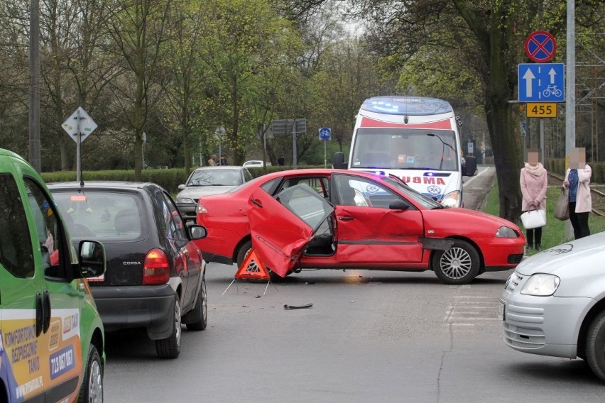 Wypadek na Mickiewicza, Wrocław, 11.04.2016 r.