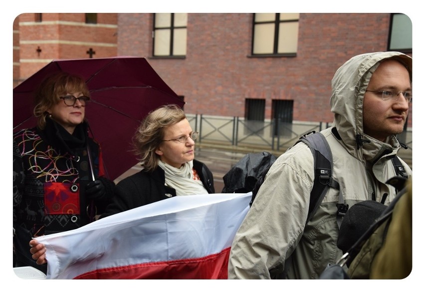 Protestowali w obronie skazanego za spalenie kukły Żyda [ZDJĘCIA]