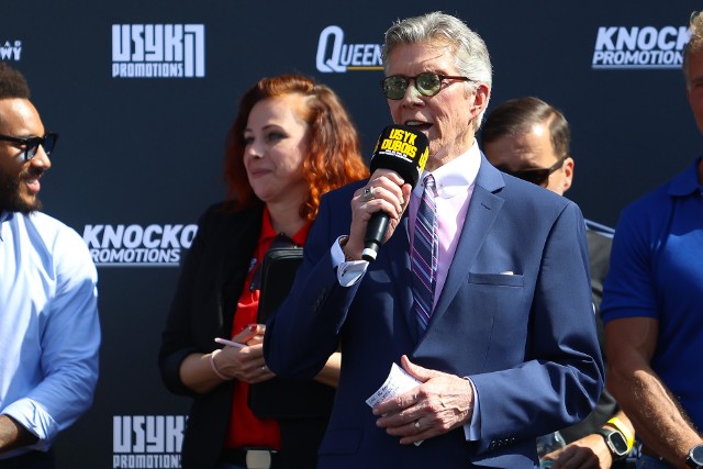 Na walkę przyleciał m.in. legendarny amerykański konferansjer Michael Buffer