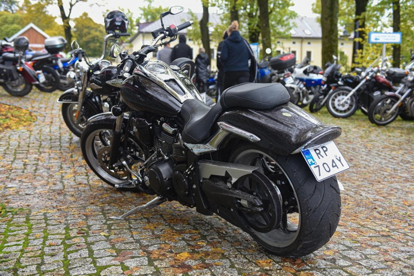 Podkarpackie zakończenie sezonu motocyklowego 2022 w Kalwarii Pacławskiej [ZDJĘCIA, WIDEO]