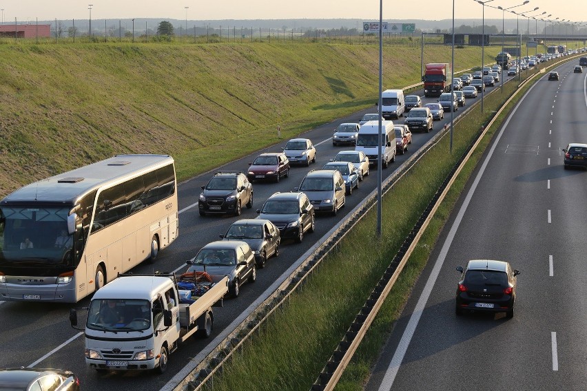 Olbrzymie korki na A4 przed bramkami w Gliwicach