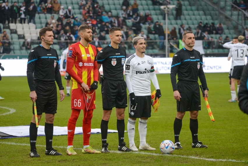 PKO BP Ekstraklasa. Korona Kielce przegrała z Legią Warszawa 2:3. Świetną zmianę dał Jewgienij Szykawka. Białorusin zdobył dwie bramki