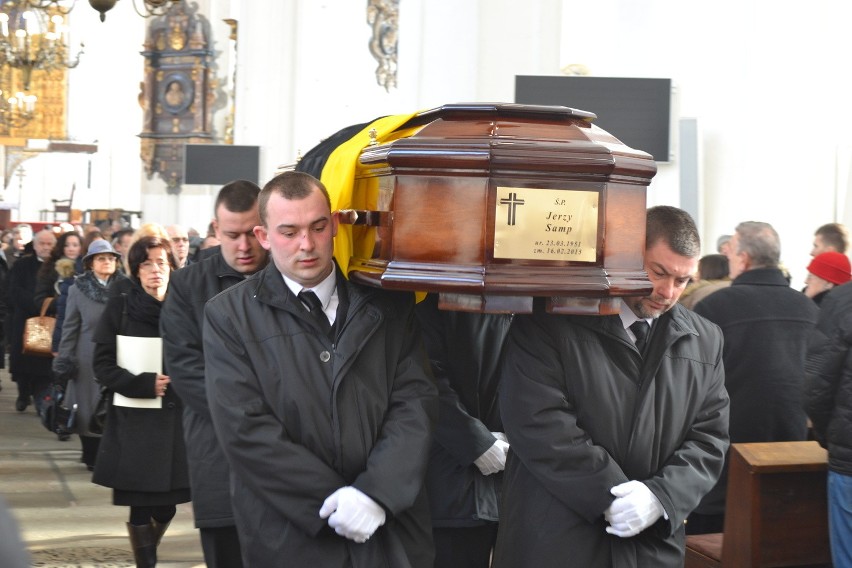 Pogrzeb prof. Jerzego Sampa na cmentarzu Łostowickim w Gdańsku [ZDJĘCIA]