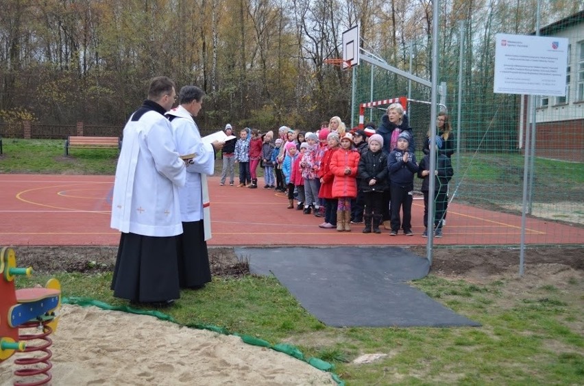 Kowala ma nowe boisko wielofunkcyjne (zdjęcia)