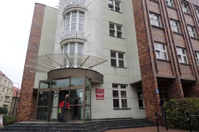 Sąd Rejonowy V Wydział Gospodarczy przy ul. Mickiewicza - tutaj w Toruniu składa się wnioski o upadłość