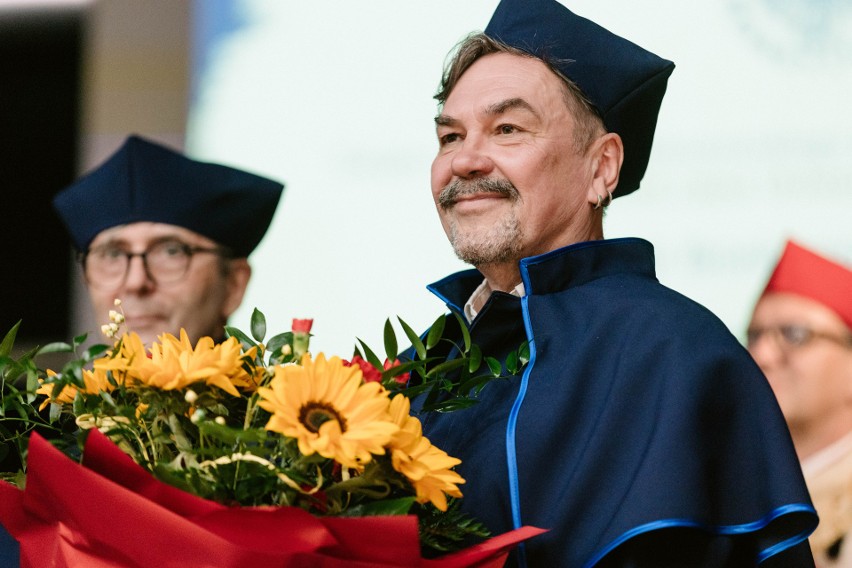 Dwaj naukowcy: prof. Bronisław Sitek oraz dr Jurij Andruchowycz z godnością doktora honoris causa Uniwersytetu Rzeszowskiego [ZDJĘCIA]