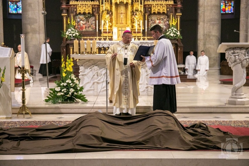 Pustelniczki w łódzkiej katedrze złożyły śluby