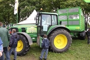 Ciągnik na biopaliwo prezentowała firma Contractus