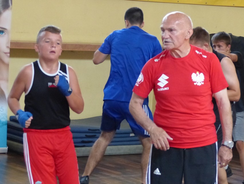 Mistrz olimpijski w boksie Marian Kasprzyk poprowadził wyjątkowy trening w Kielcach [ZDJĘCIA, WIDEO]