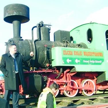 - Pamiętam dokładnie, jak wyglądały lampy tej lokomotywy - mówi Andrzej Duda, burmistrz Kolna. - Na podstawie dawnych zdjęć przywrócimy jej wygląd, który pamiętają starsi mieszkańcy.