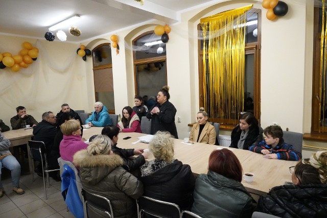Spotkanie w sprawie pomocy dla pogorzelców w podmiasteckim Dolsku.