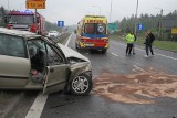 Groźny wypadek na drodze krajowej 73 w Wiśniówce koło Kielc. Dwie osoby ranne 