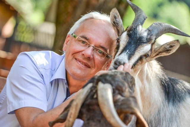 Na zdjęciu sprawujący funkcję dyrektora gdańskiego zoo od 1991 r. - Michał Targowski.