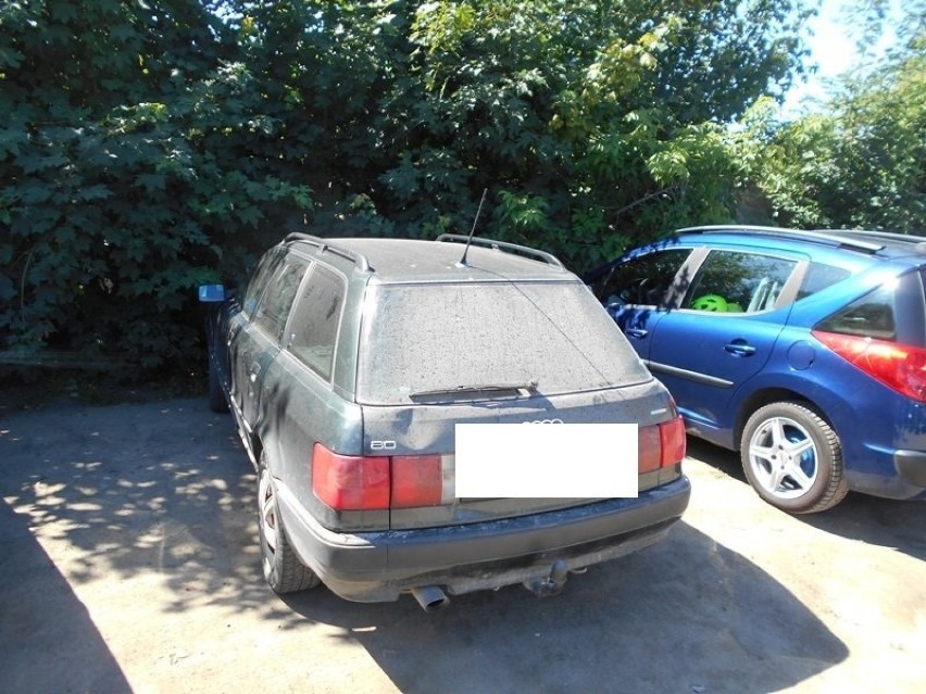 Na parkingu w Wejherowie. Zostawił psa w samochodzie i...