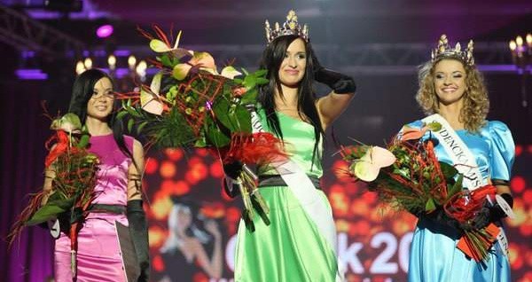 Wybory Studenckiej Miss Polski nie przyciągnęły dużej widowni w hali Gryfia, ale przed telewizorami zasiadło aż 1,6 mln widzów.