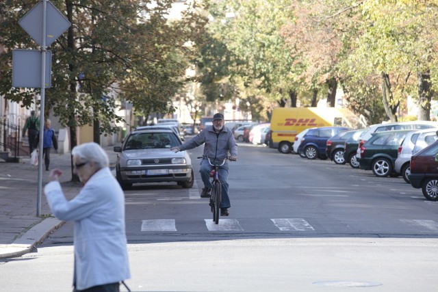 Już dziś ulicą Kościuszki chętnie jeżdżą rowerzyści, bo jest ona o wiele spokojniejsza od równoległej do niej Ozimskiej.