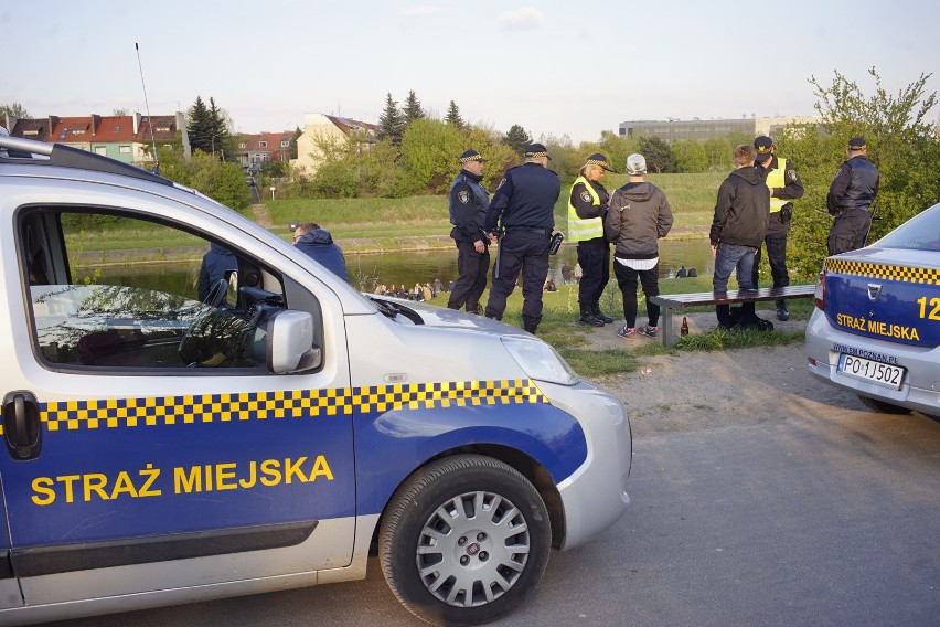 – Cały czas brakuje ludzi. do tego dochodzi ta nieustanna...