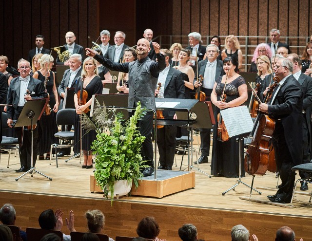 Festiwal "Kolory Lata" zakończył koncert w siedzibie Filharmonii z udziałem Chóru i Orkiestry Symfonicznej FŁ