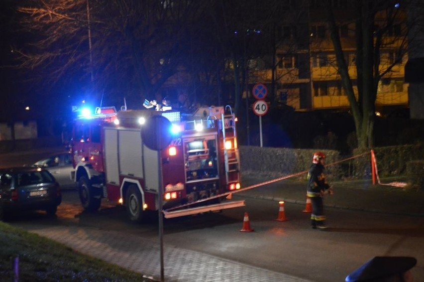 Wypadek w Jastrzębiu: Wjechał BMW w studzienkę