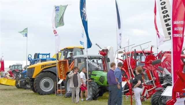 Na tegorocznych targach Opolagra 2011 można było nie tylko zobaczyć, ale również przetestować najnowsze maszyny rolnicze. (fot. Beata Szczerbaniewicz)