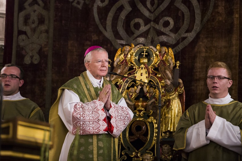 Prezydent Andrzej Duda wziął udział w mszy świętej na Wawelu