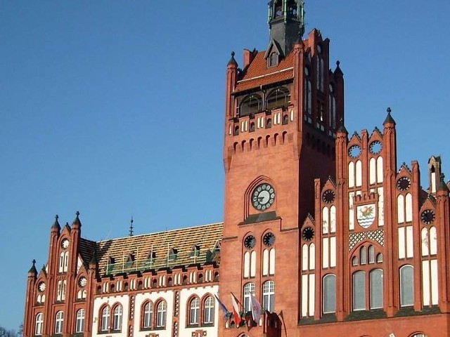 Prokuratura Apelacyjna w Gdańsku wszczyna postępowanie w sprawie wpłaty 50 tysięcy złotych na Komitet Wyborczy Wyborców Andrzeja Kaczmarczyka.