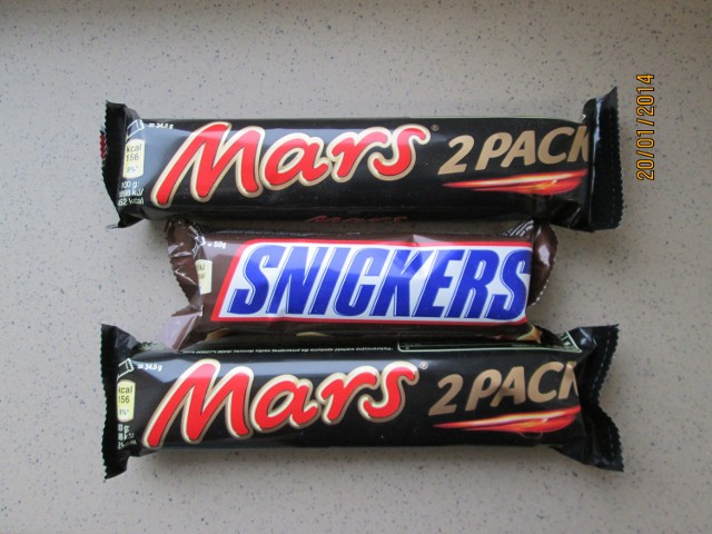 Waga batonów Mars obniżyła się z 58 g do 51 g, a Snickersów została zredukowana z 58 g do 48 g