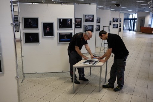 W Bibliotece Śląskiej możemy podziwiać wystawę zdjęć śląskich fotoreporterów prasowych