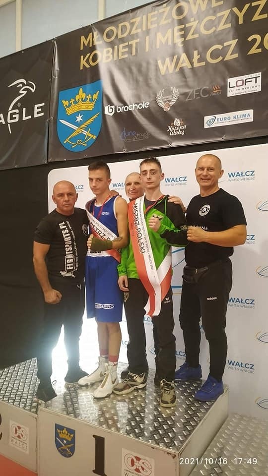 Cztery medale dla Radomia w Młodzieżowych mistrzostwach Polski w boksie (ZDJĘCIA) 