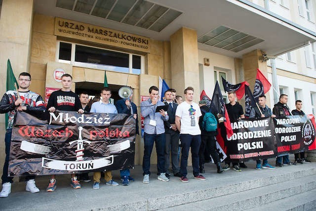 Sebastian P. wystąpił już z Młodzieży Wszechpolskiej, która zorganizowała marsz w Toruniu 27 września ub.r.