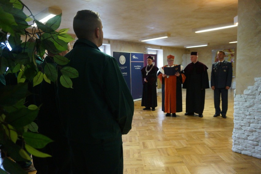 Więźniowie z Aresztu Śledczego w Lublinie rozpoczęli nowy rok akademicki. Zobacz zdjęcia