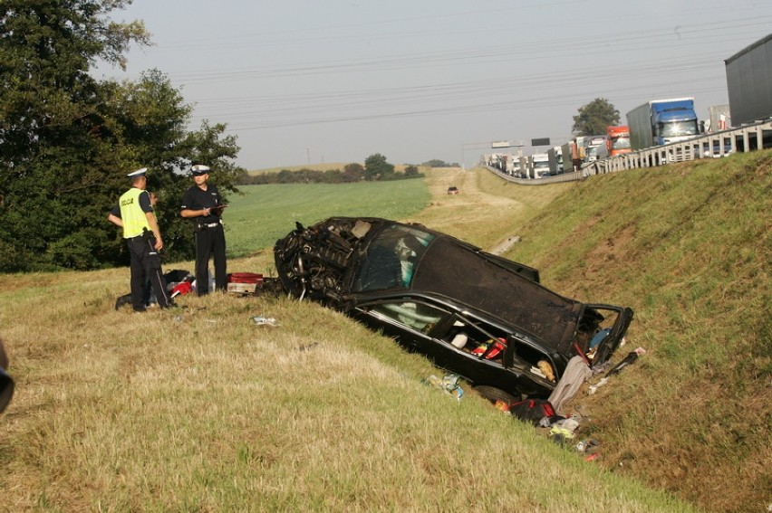 Wypadek na A4, samochód wypadł z drogi, 09.09.2016