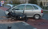 Tragiczny wypadek w Dęblinie. Zderzenie samochodu osobowego z motocyklem. 37-latek zmarł w szpitalu