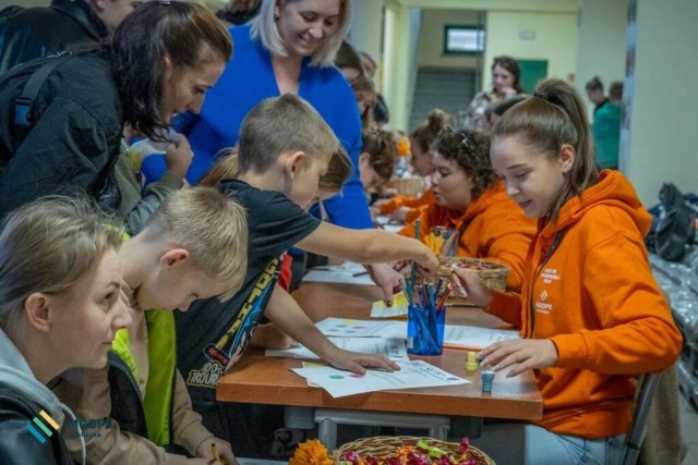 Warsztaty, zabawy, konkursy dla dzieci i młodzieży w ramach Pomarańczowej Wstążki