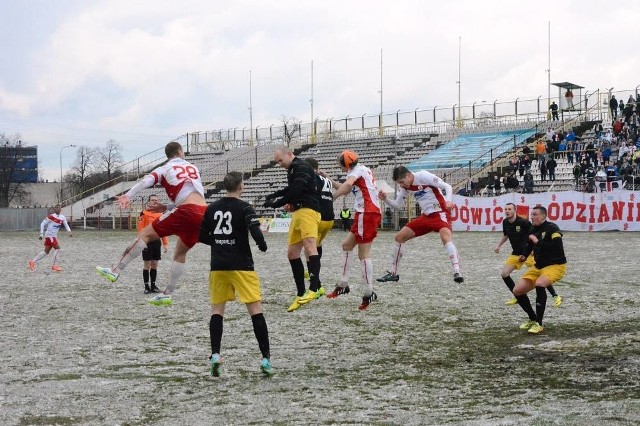 Łódzki Klub Sportowy pokonał tuż przed Świętami Start Otwock.