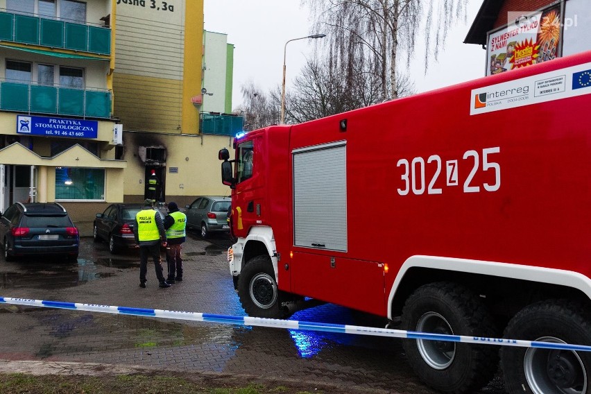 Pożar w Szczecinie przy ul. Jasnej. Nie żyje jedna osoba, dwie ranne [ZDJĘCIA]