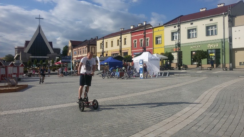 Jaworzno: Testy rowerów miejskich na rynku [ZDJĘCIA]