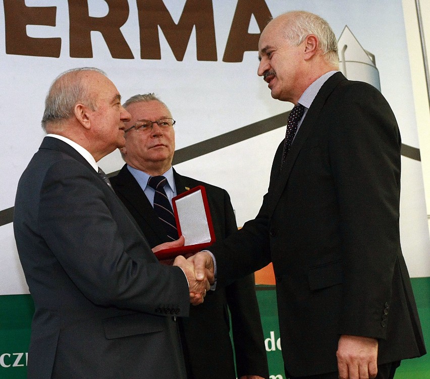 Międzynarodowe Targi Ferma 2015. Medale i nagrody dla najlepszych firm targów [ZDJĘCIA]