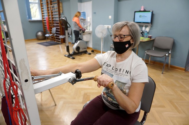 Jeżeli jesteśmy zaszczepieni, to nie musimy wykonywać testu na COVID-19 przed wyjazdem do sanatorium.