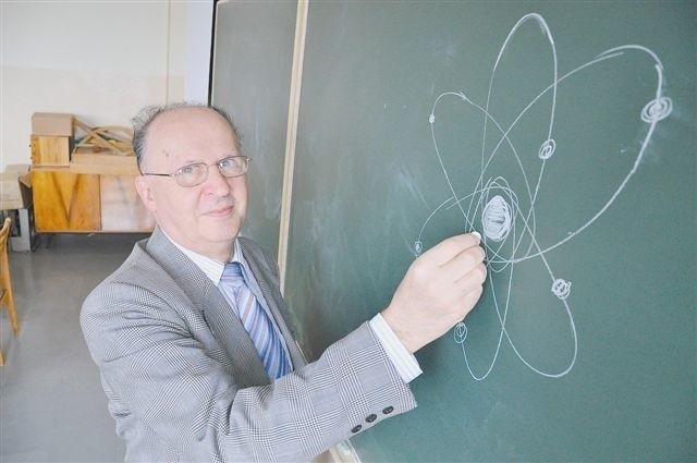 Energetyka jądrowa jest przyszłością. Musimy się z tym pogodzić - mówi prof. Ewald Macha, główny koordynator konsorcjum. (fot. Mariusz Jarzombek)