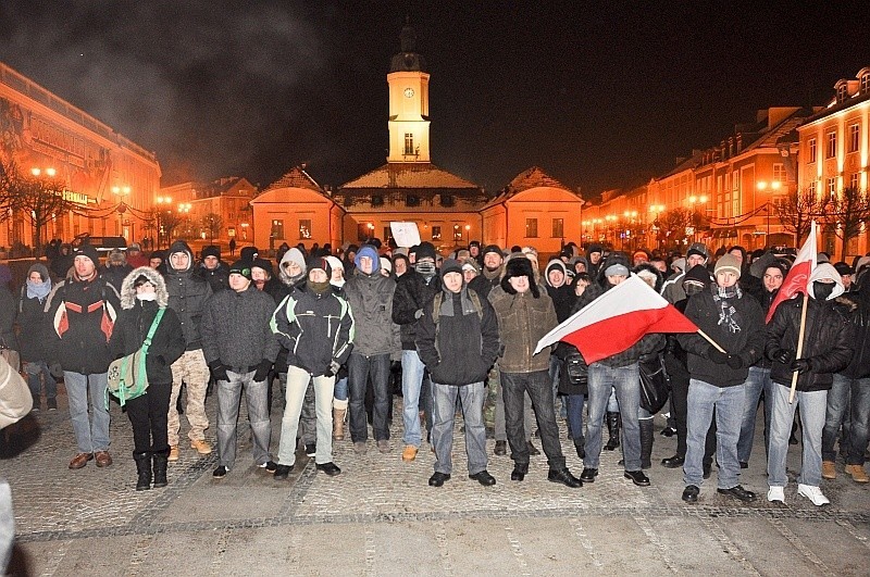 Protest w Białymstoku [WIDEO ZDJĘCIA]. Zobacz, jak to wyglądało dzisiaj