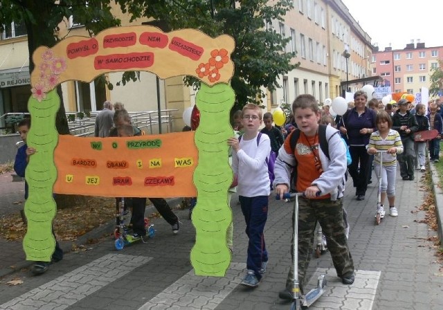 Ulicami Skarżyska przeszedł wielki wiec zwolenników ekologicznej komunikacji.