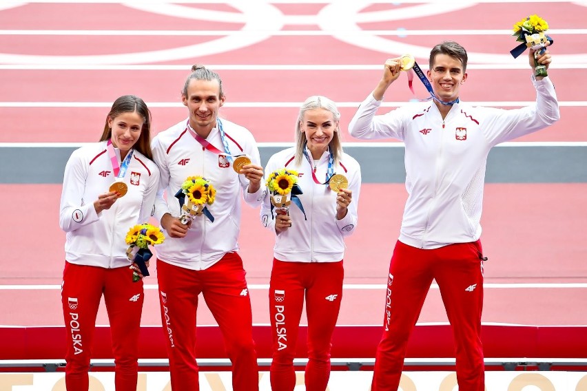 Nie wpuścili na podium i dekorację medalową wszystkich...