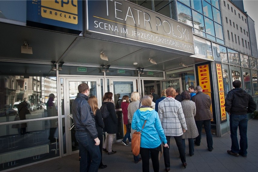 Teatr Polski tonie w długach, ale część już spłacona. Aktorzy bronią dyrektora