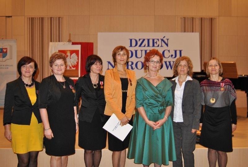 Nagrody dla nauczycieli z powiatu włoszczowskiego
