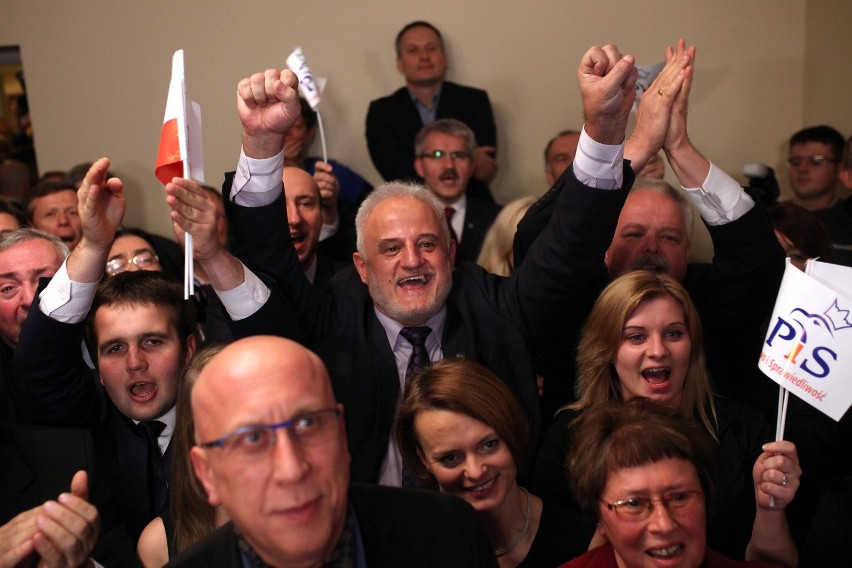 Wyniki wyborów samorządowych 2014: Radość w sztabie Marka Lasoty [ZDJĘCIA]
