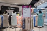 Wyprzedaże letnie 2018 LIPIEC Do kiedy wyprzedaż? Gdzie NAJTANIEJ Najlepsze OKAZJE Największe PROMOCJE Zara CCC Reserved H&M Mohito Sinsay