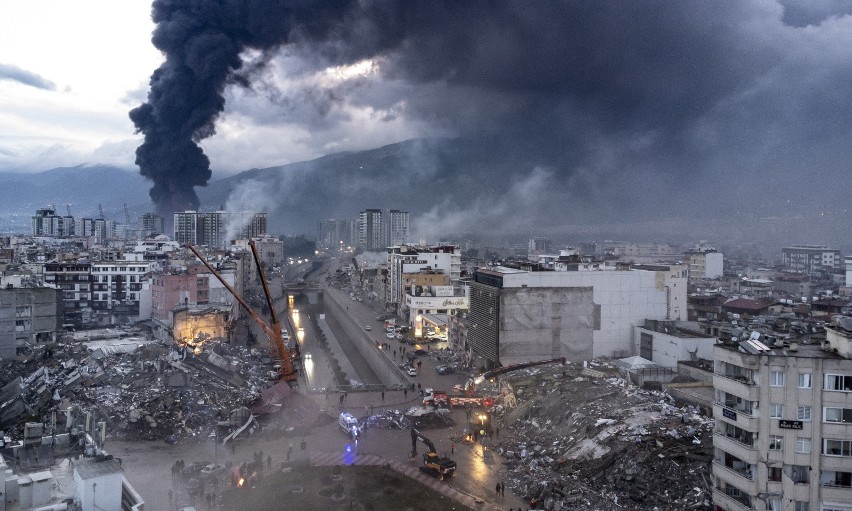 Trzęsienie ziemi w Turcji przyniosło mnóstwo ofiar, ale w...
